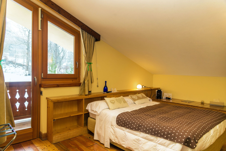 Bedroom 3, Shatush Hotel, Aosta