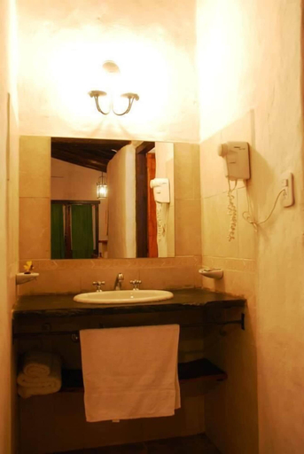 Bathroom, Cabañas La Mision Club de Campo, Junín