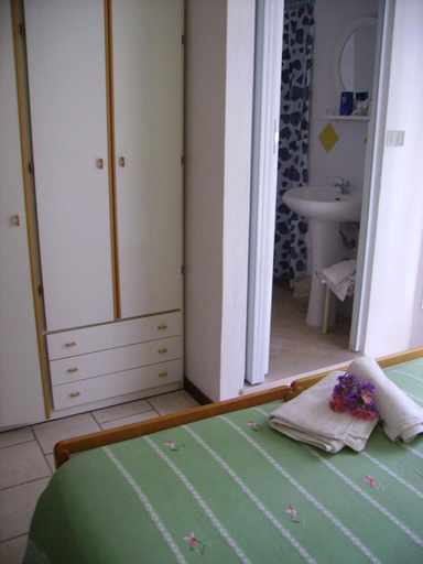 Bedroom 4, Hotel Maria Gabriella, Rimini