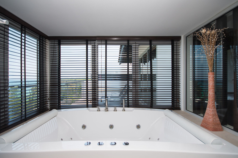 Bathroom, Beautiful 3-Bedroom Villa at Surin Beach, Pulau Phuket