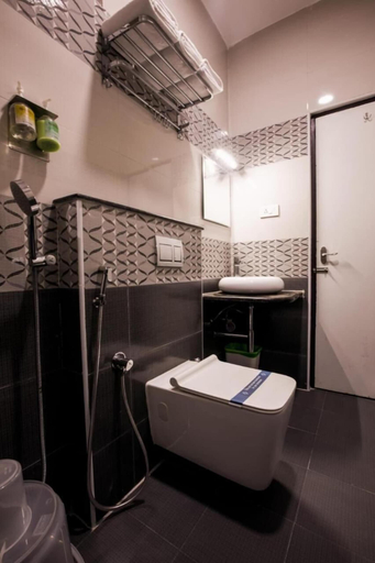 Bathroom 3, Hotel SMA Grand Inn, Chennai