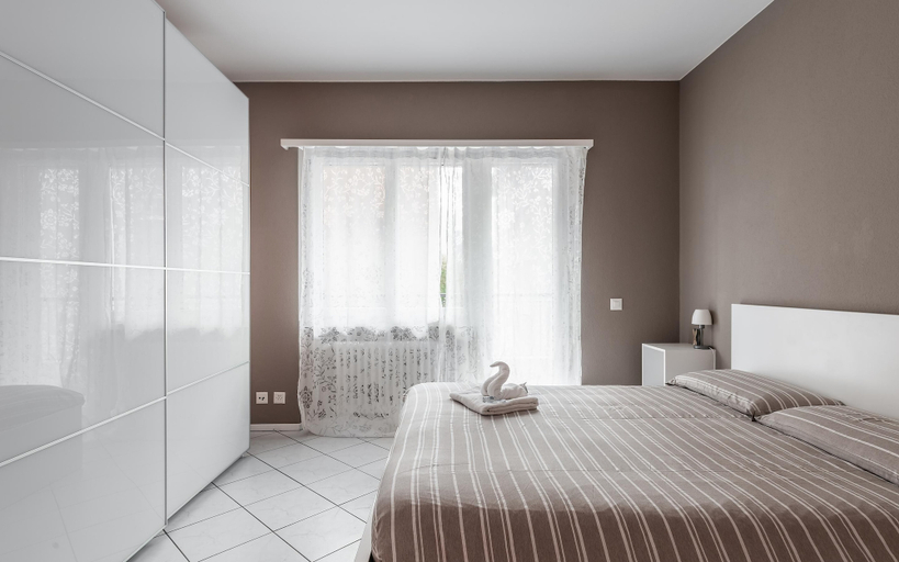 Others 5, Lido Apartments, Lugano