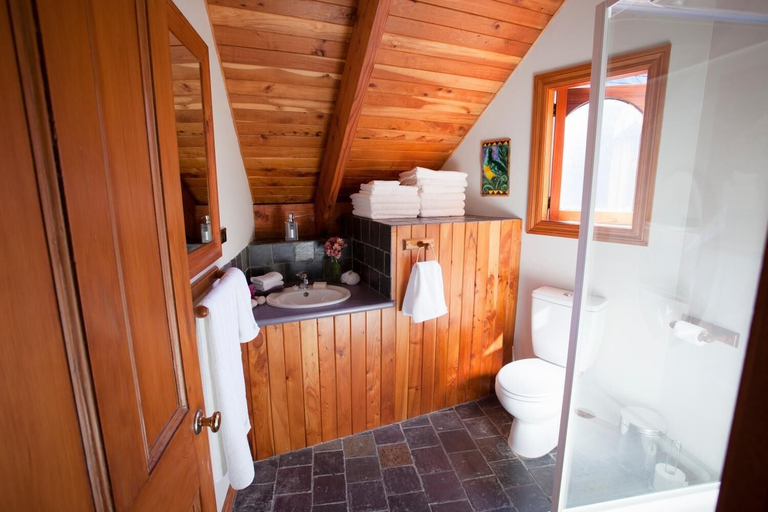 Bathroom, Kauri House, Queenstown-Lakes