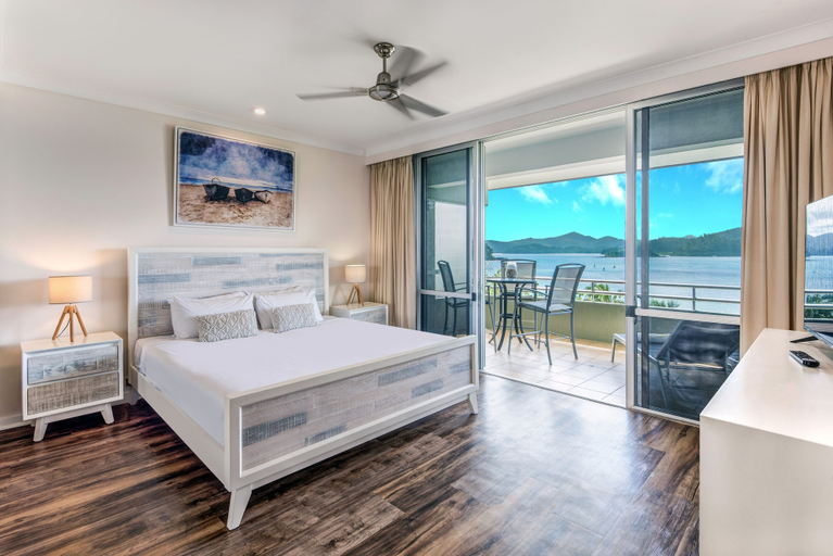 Bedroom 1, Lagoon 201 on Hamilton Island, Whitsunday