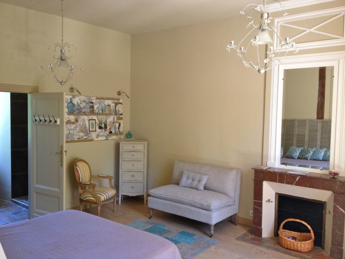 Bedroom 2, Chateau Ladausse, Lot-et-Garonne