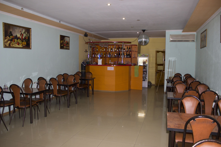 Food & Drinks, Hotel Syurpriz 1, Privolzhskiy rayon