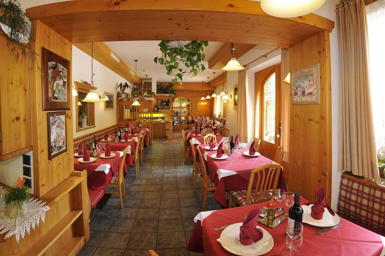 Food & Drinks 4, Albergo Nido Verde, Trento