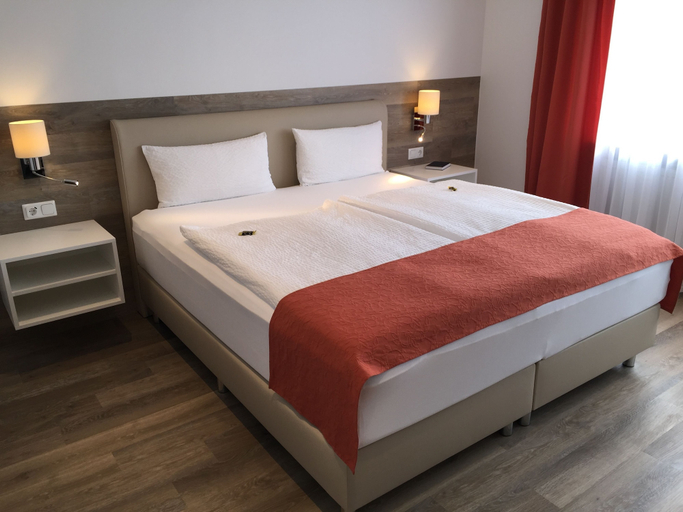Bedroom, Pension Haus Erika, Miltenberg