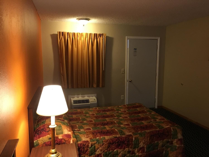 Bedroom 2, Knights Inn Merrillville, Lake