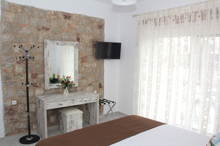 Bedroom 2, Haraki Stone Apartments, South Aegean