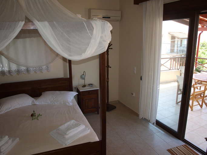 Bedroom 3, Villa Helidoni, Crete