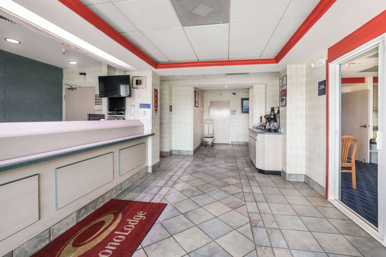 Others 5, Econo Lodge Morristown West, Hamblen