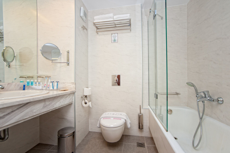 Bathroom 4, Pharae Palace Hotel, Peloponnese