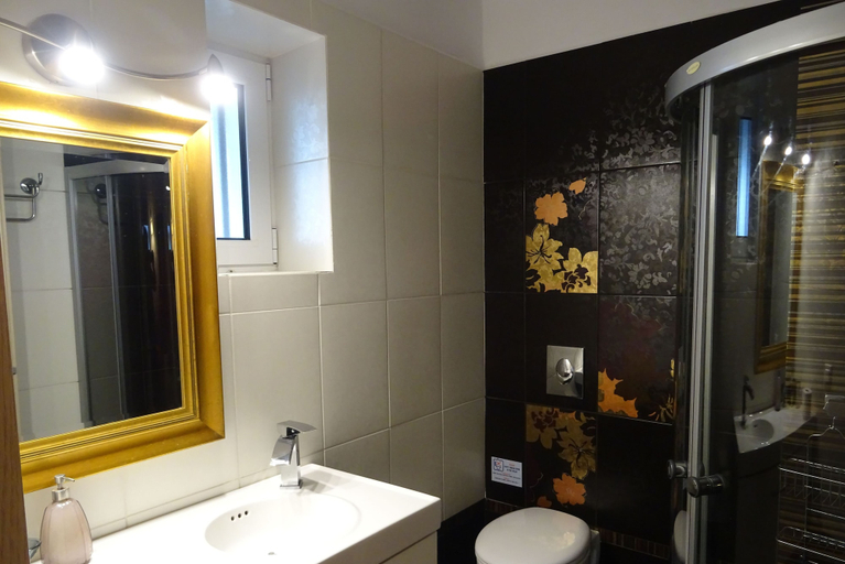 Bathroom, Artist's Villa Red Rose, Ionian Islands
