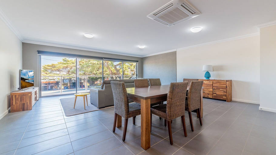 Others 5, Thompson Avenue Apartments - 3, Bass Coast - Phillip Is.
