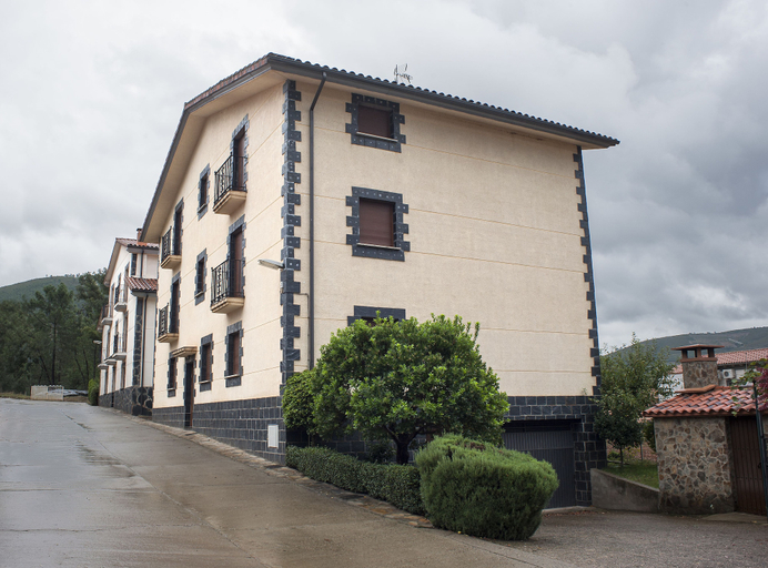 Exterior & Views 2, Apartamentos Rurales El Prado, Cáceres