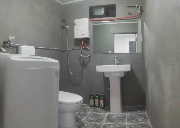 Bathroom, RedMu:N, Haeundae