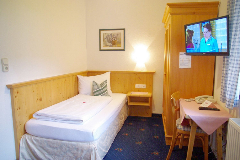 Bedroom 3, Hotel Pension Heike, Kitzbühel