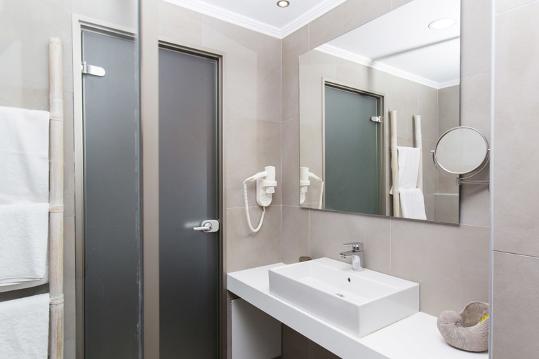 Bathroom 5, Lindos Del Mar Suites - Adults Only, South Aegean