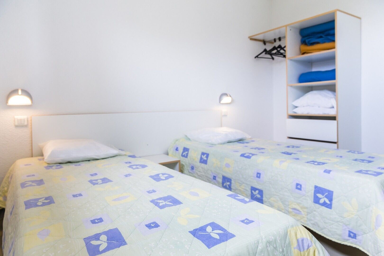 Bedroom 3, Les Romarins - Vacances ULVF, Aude