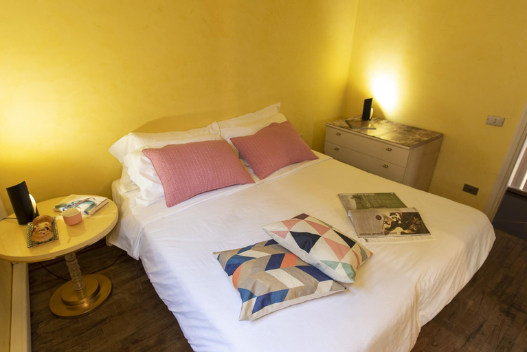 Bedroom 4, Borgo San Lorenzo 11, Florence