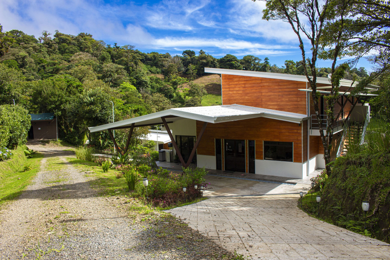Exterior & Views 2, Burbi Lake Lodge Monteverde, Abangares
