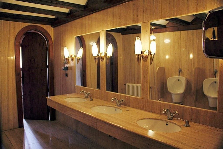 Bathroom 4, Hotel El Seto, Cuenca