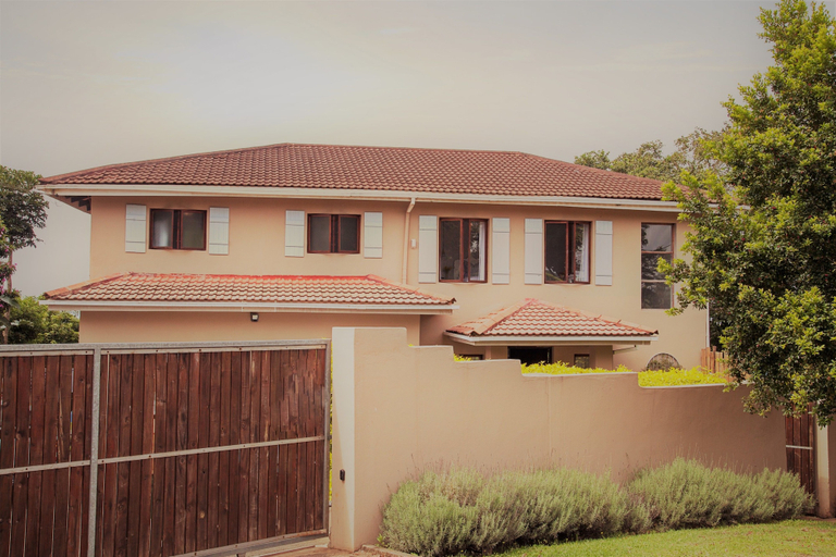 Exterior & Views 2, A Kings View, Uthungulu