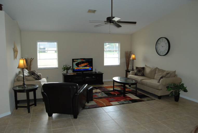 Others 5, House Adrienne by Vacationhit, Lee