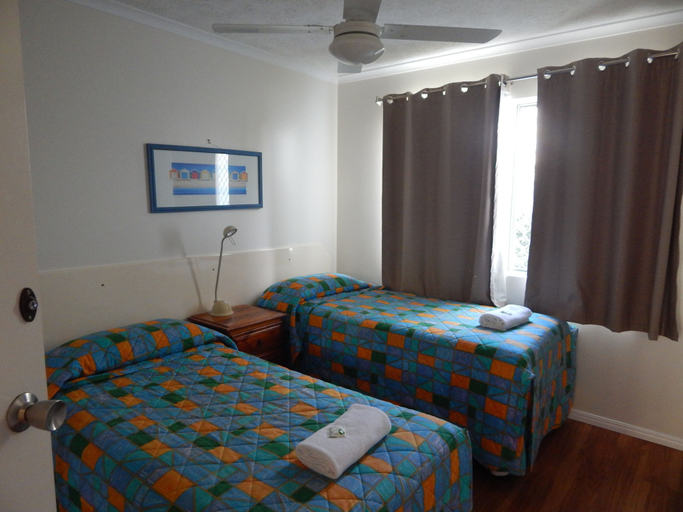 Bedroom 3, Tranquil Shores Holiday Apartments, Caloundra - Caloundra S.