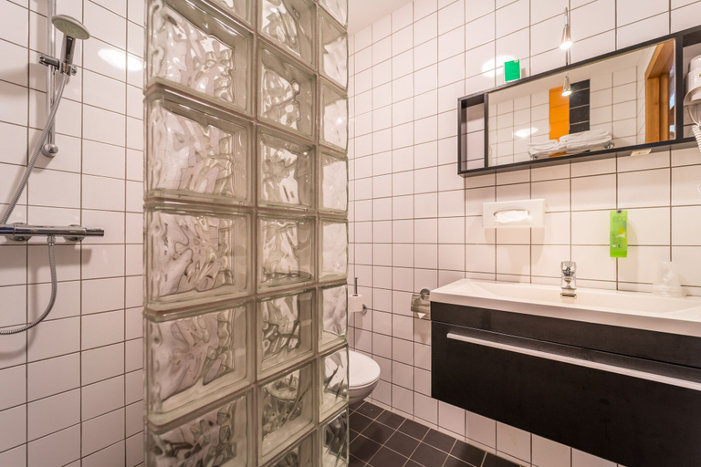 Bathroom 4, Hotel Inn Salland, Raalte