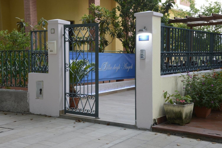 Exterior & Views, B&B Villa degli Angeli, Cosenza