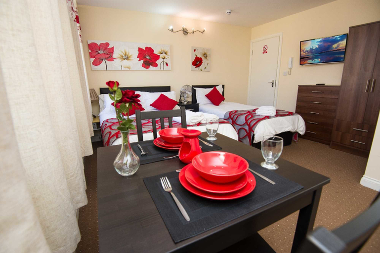 Others 4, Bradford City Apartments Flat 74, Bradford