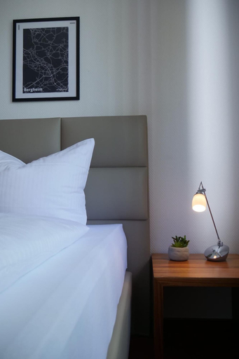Bedroom 4, Parkhotel Bergheim, Rhein-Erft-Kreis