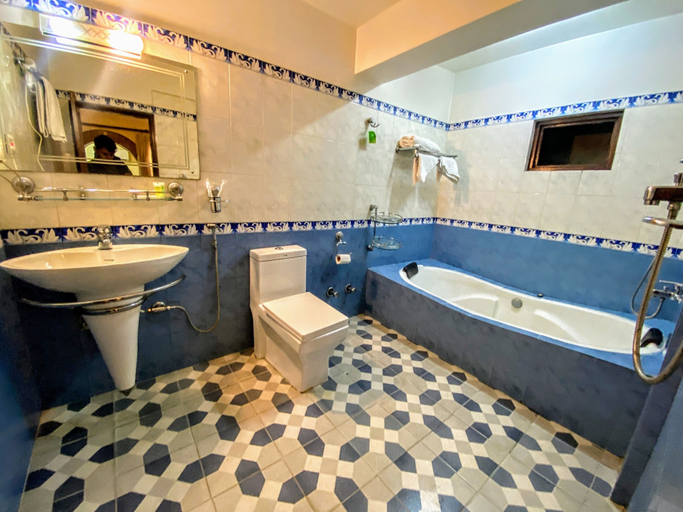 Bathroom 5, Hotel Bodhiz, Bagmati
