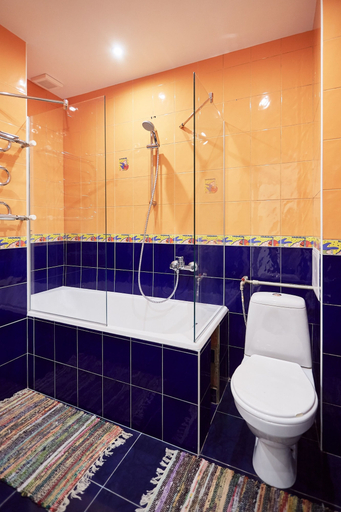 Bathroom 2, Flatsis Apartment Bazhanova 12, Kharkivs'ka