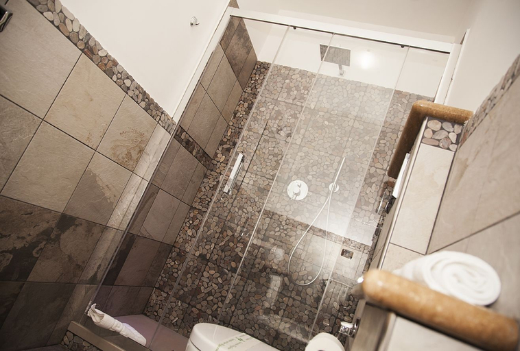 Bathroom 4, Mirabilia Guest House, Rome