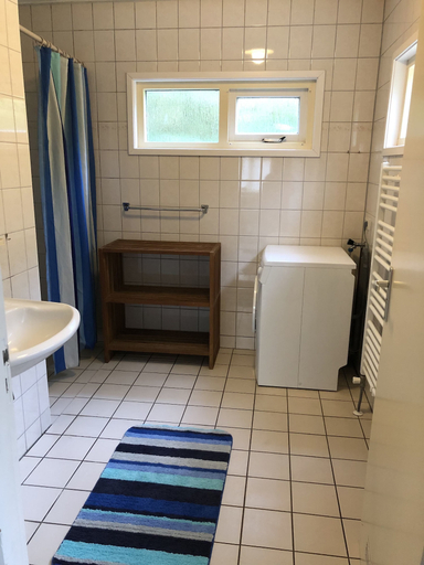Bathroom, Landgoed De Heezeberg, Westerveld