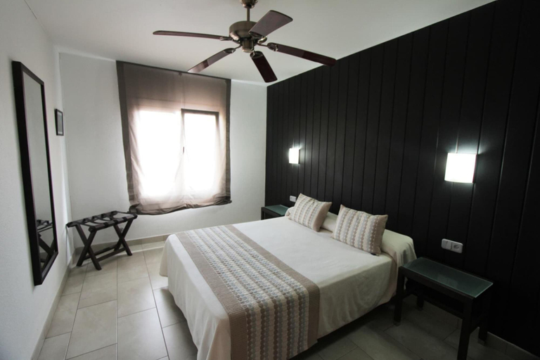 Bedroom 3, Apartamentos Royal Life, Baleares