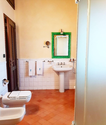 Bathroom 3, La Cantina Hotel Residence, Modena