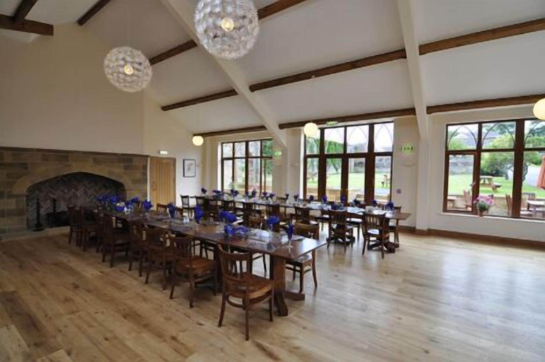 Food & Drinks, Sneaton Castle Centre, North Yorkshire