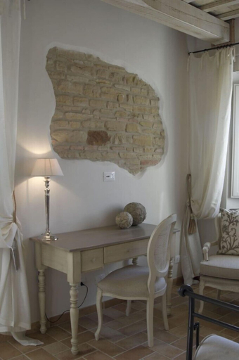 Others 4, Pamperduto Country Resort, Macerata