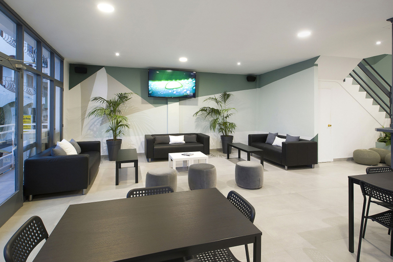 Others 5, Hotel Base Ibiza, Baleares