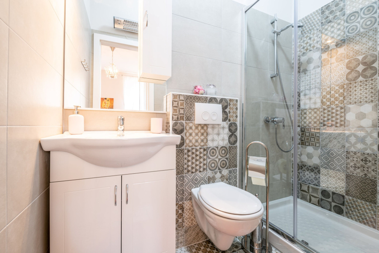 Bathroom 3, Old City Studios 2 - Adults only, Pula