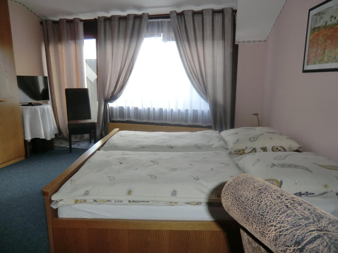 Bedroom 4, Hotel Julia, Düren