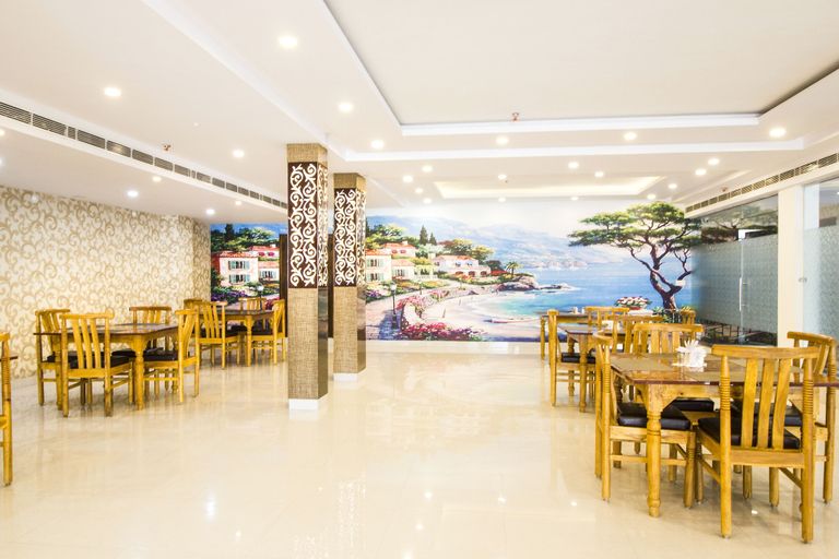 Food & Drinks 5, Fabhotel Elysian Grand, Lucknow