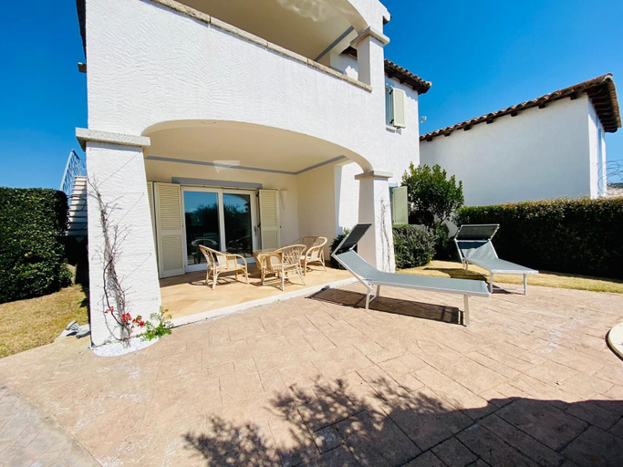 Exterior & Views 2, Villetta Conchiglia con Piscina, Nuoro