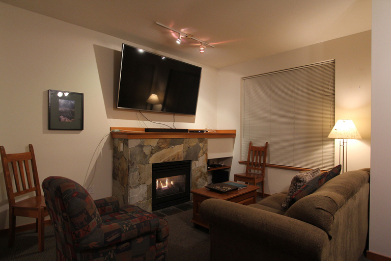 Others 4, Symphony Condos by Whistler Retreats, Squamish-Lillooet