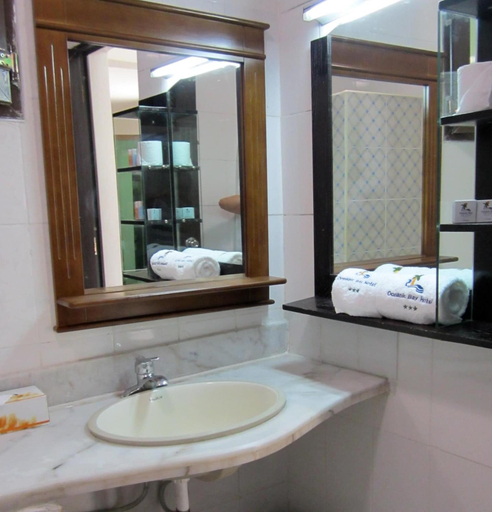 Bathroom, Oceanic Bay Hotel & Resort, Bagamoyo