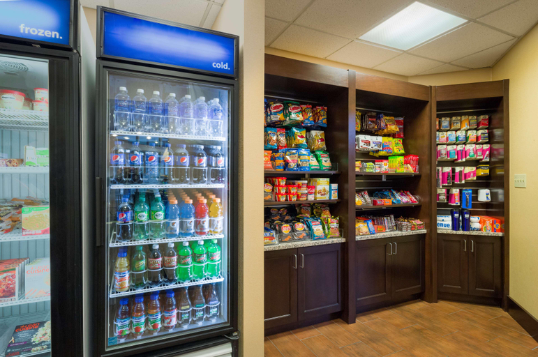 Food & Drinks 5, Hampton Inn & Suites Hershey, Dauphin